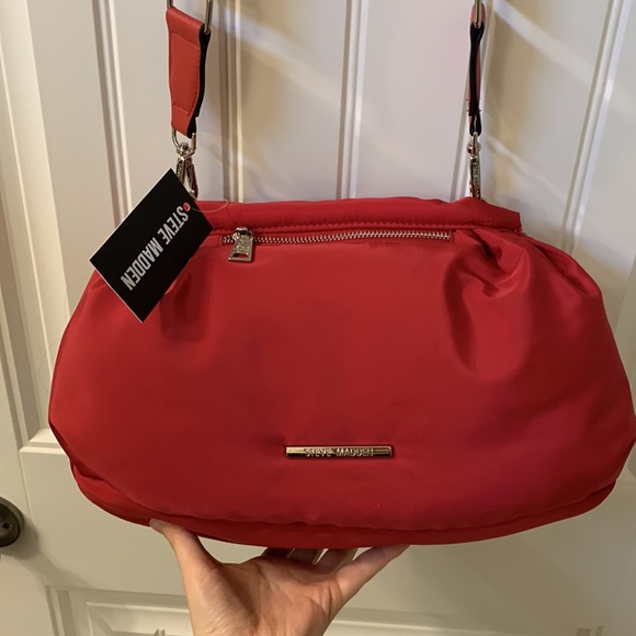 Steve Madden Puffy Dumpling Clutch Red Crossbody - Picture 9 of 16